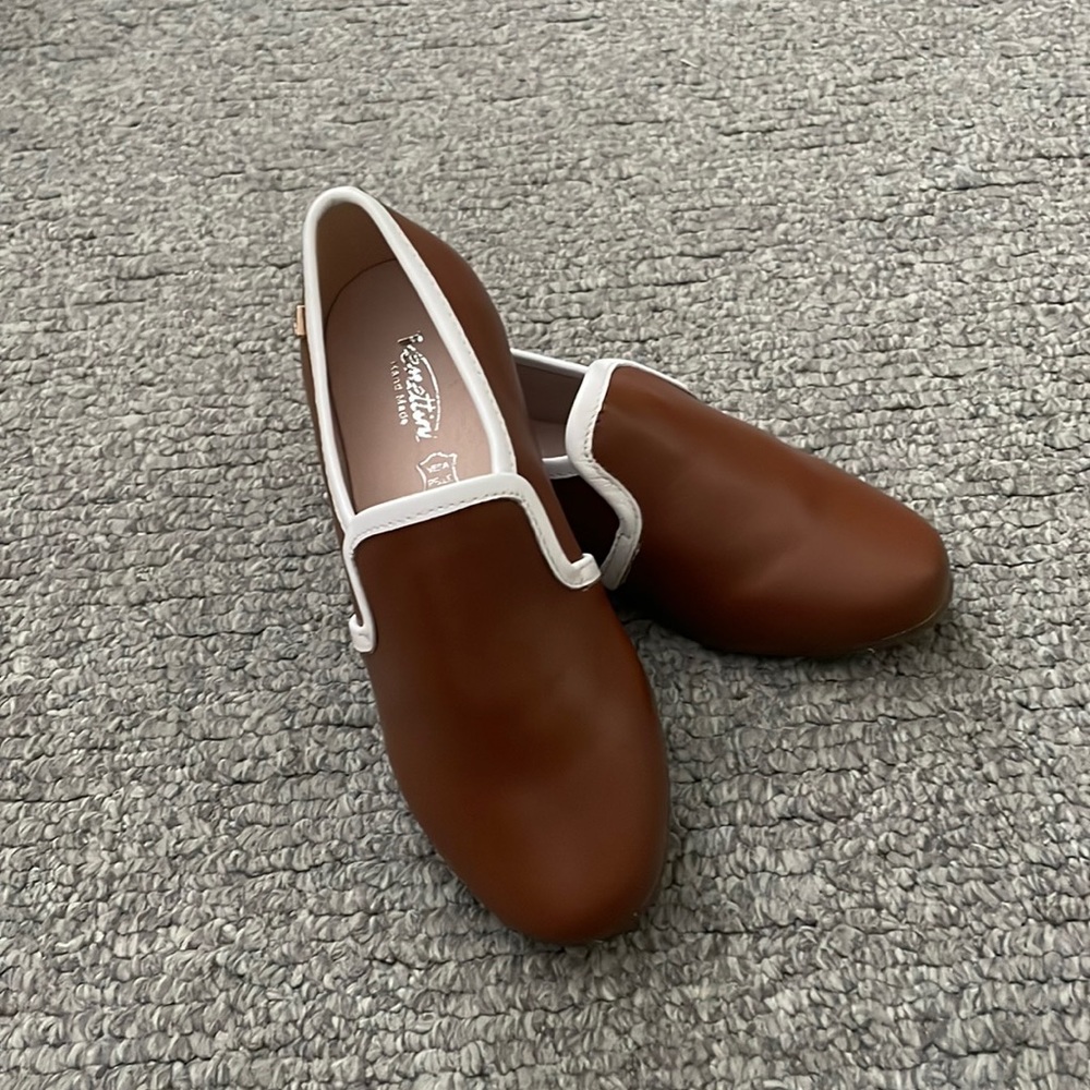 Venettini slip on shoes. Brand new.